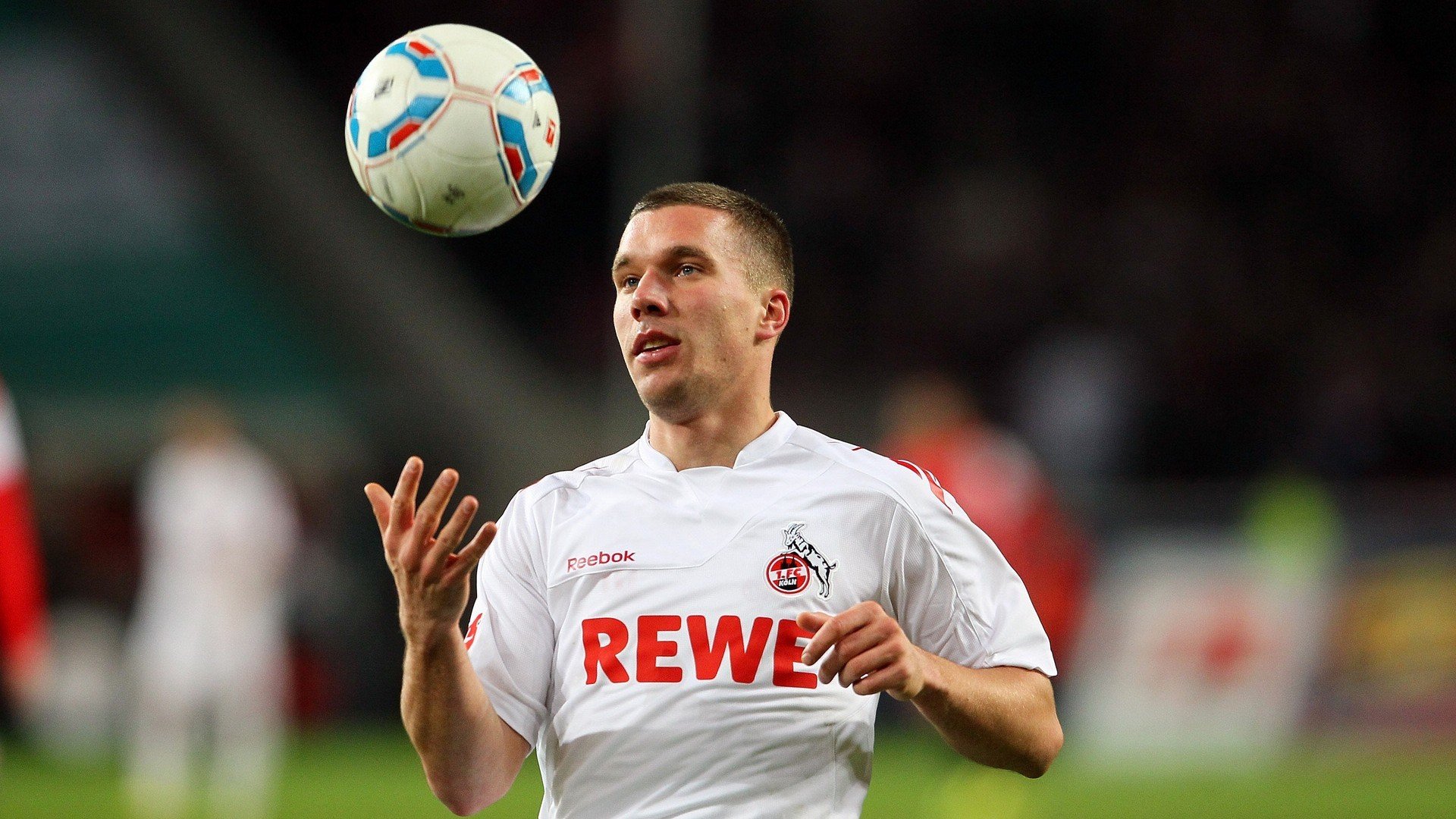 爱游戏登录入口-利物浦主帅盛赞球队表现，坚信夺得英超桂冠，利物浦的主帅